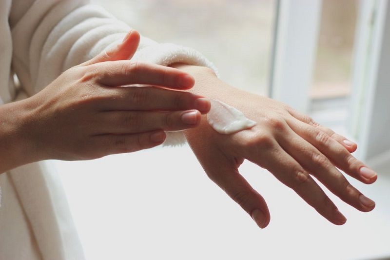 Quy trình cách test mỹ phẩm trước khi sử dụng chuẩn chuyên gia